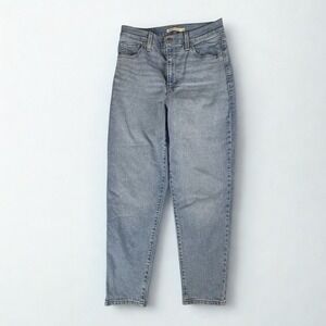 Levis High Waisted Mom Jeans Womens 29 Blue Light Wash Tapered Leg Classic Pants